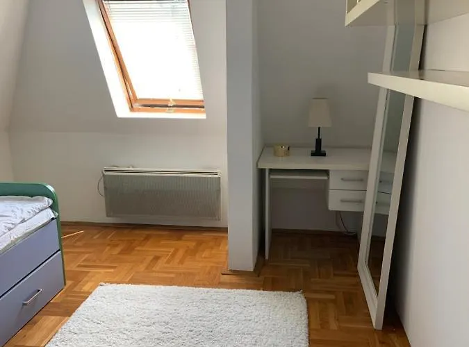 Stan U Strogom Centru Grada Apartment