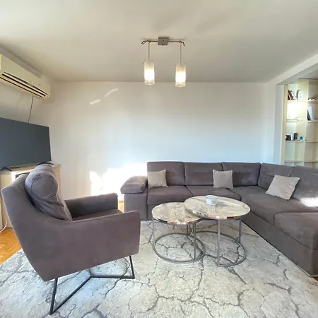 Apartmán Stan U Strogom Centru Grada